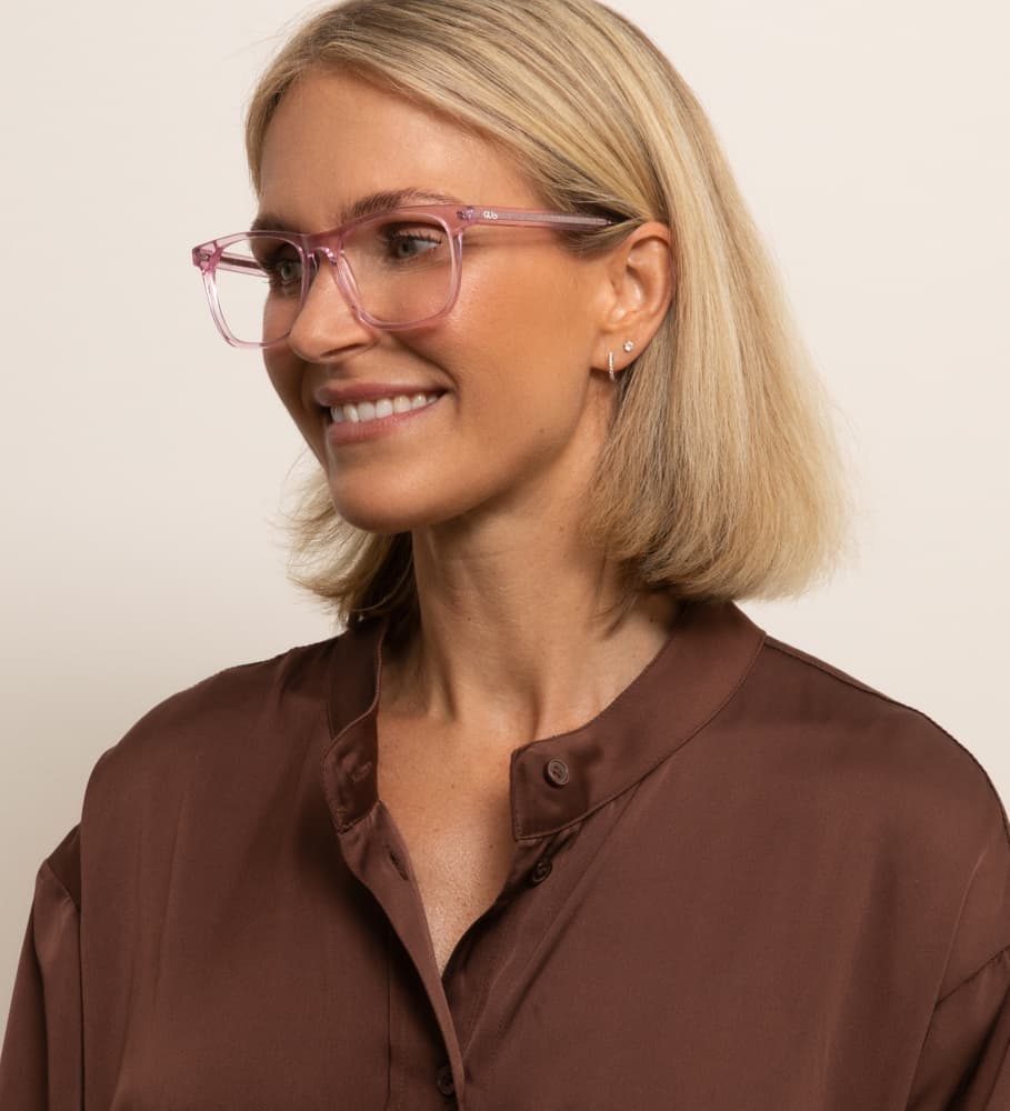Christina | Shop onze klassieke basic leesbrillen | GLAS