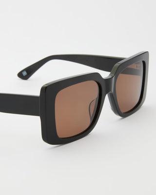 Estrid Black Zonnebrillen