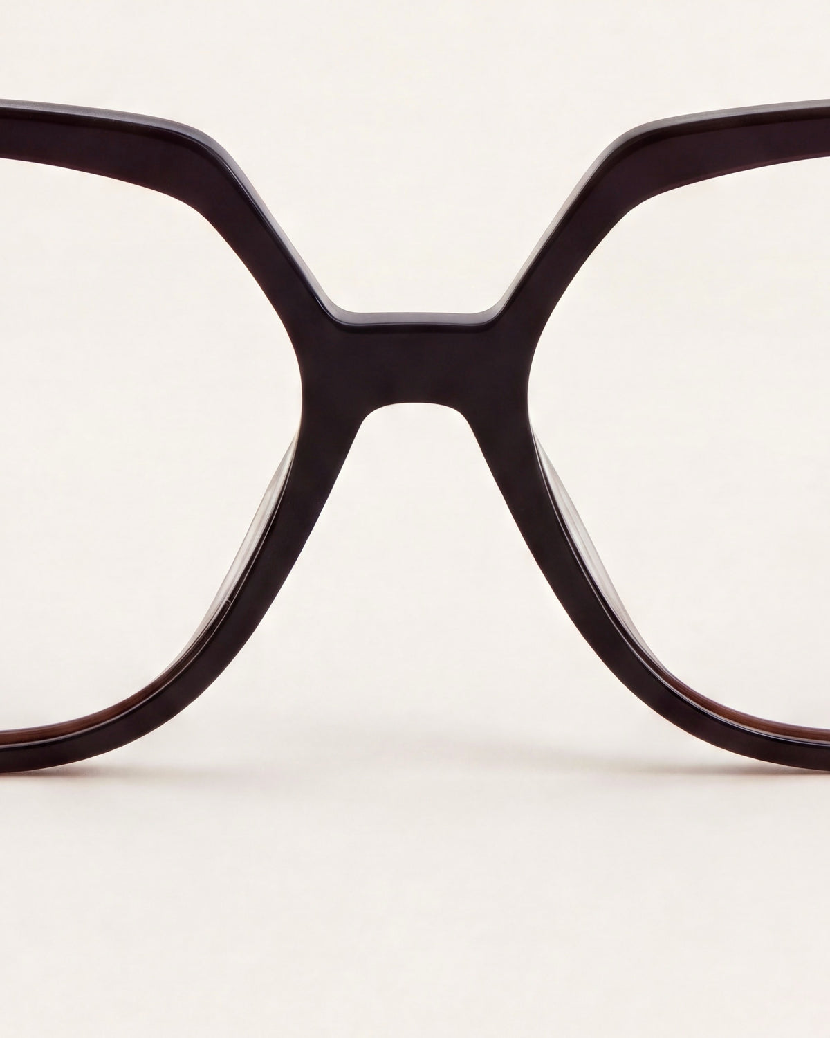 Andrea Dark Chocolate Readers, detail