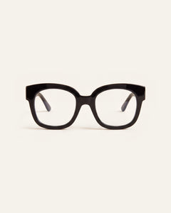 Chloe Black Readers
