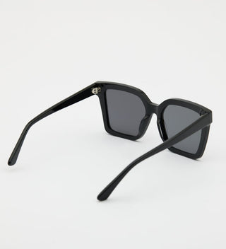 Ivy Black Zonnebrillen
