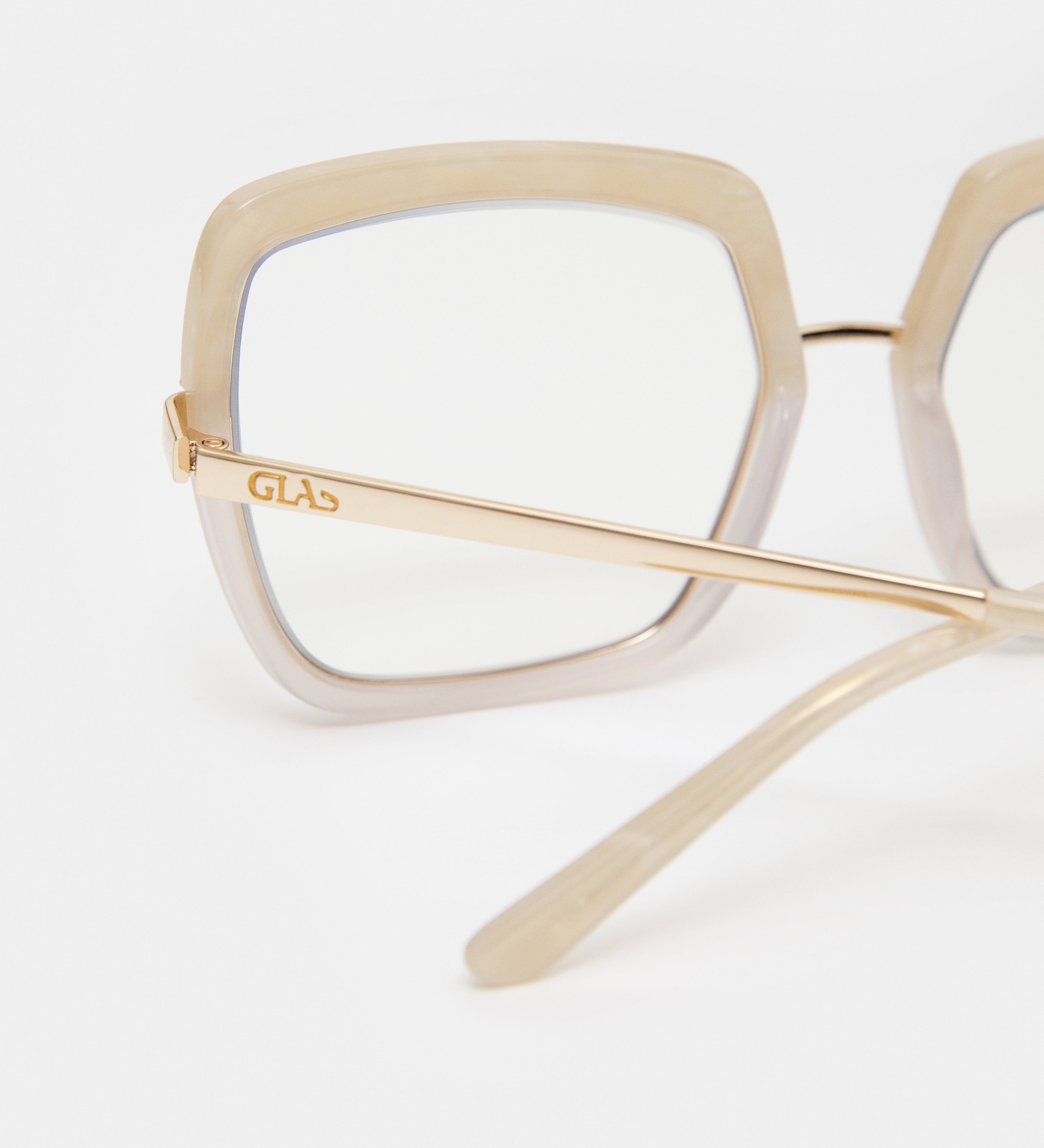 Miranda Almond Blue Light