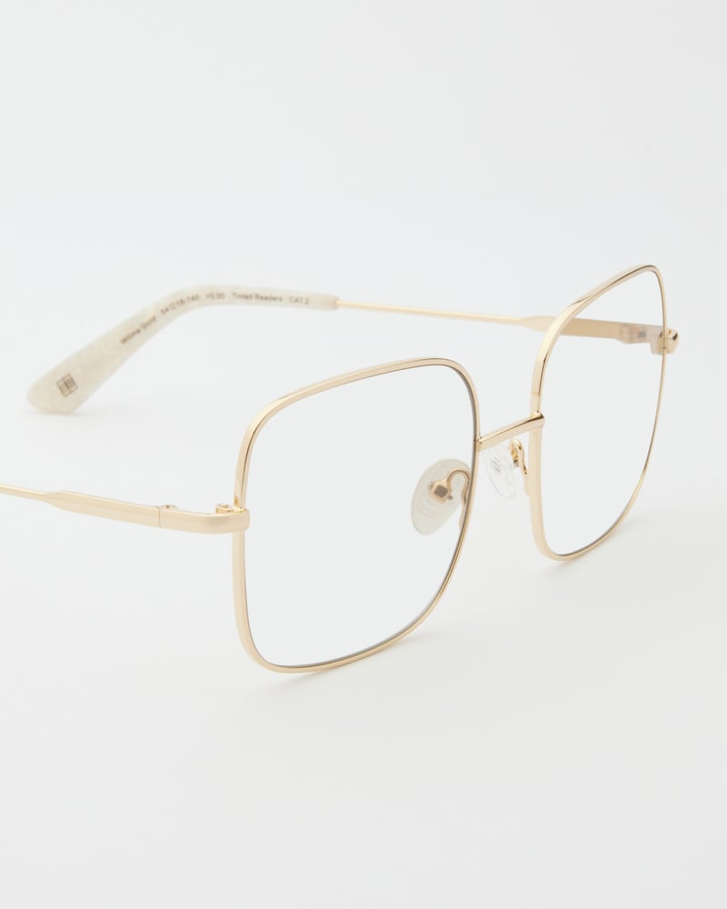 Wilma Gold Blue Light